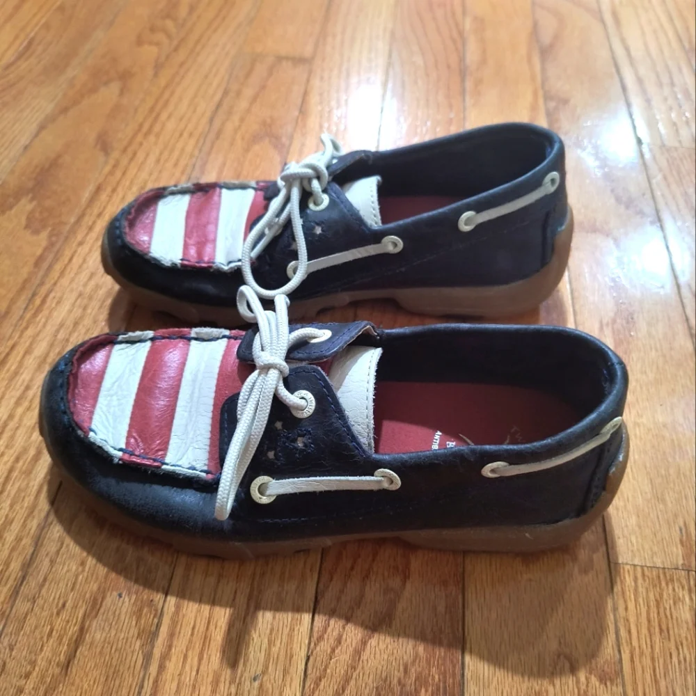 Twisted X moccasin/boat shoes, American flag, size 2M (big kid)